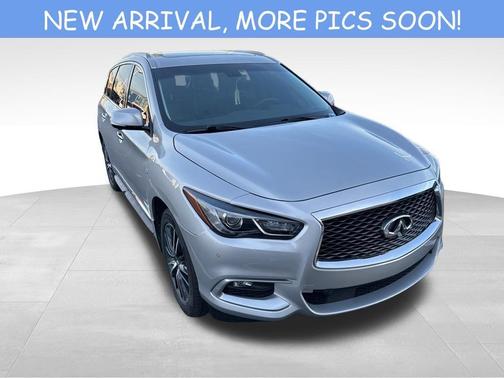 2016 INFINITI QX60 Base