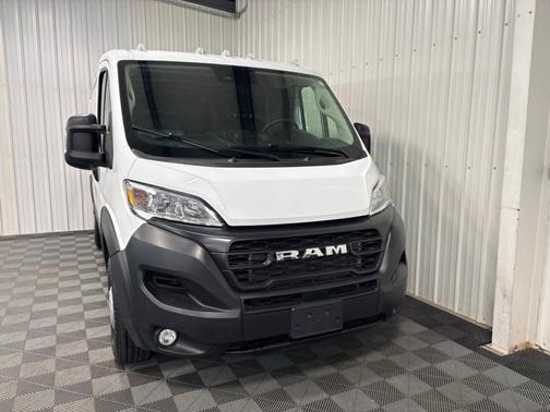 Bright White Clearcoat 2025 RAM ProMaster 2500 Base