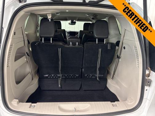 2024 Chrysler Pacifica Touring-L