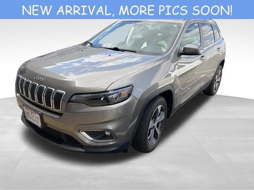 Light Brownstone Pearlcoat 2019 Jeep Cherokee Limited