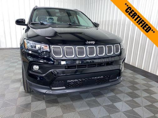 2022 Jeep Compass Latitude Lux