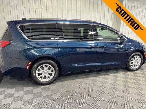 2021 Chrysler Pacifica Touring-L