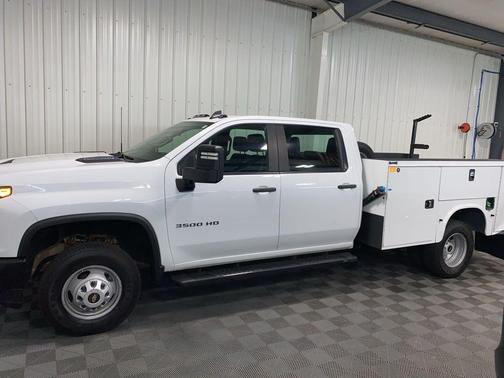 2022 Chevrolet Silverado 3500 WT