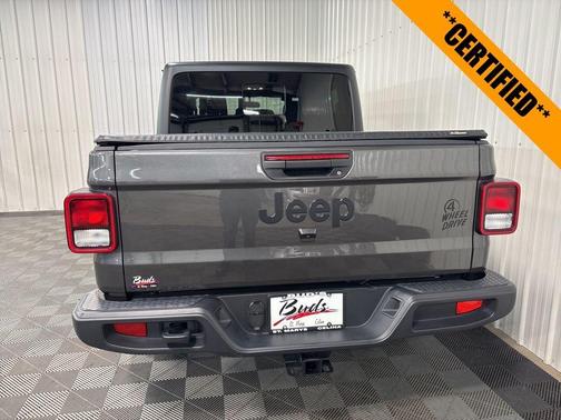 2022 Jeep Gladiator Sport