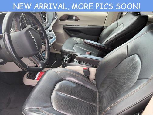 Molten Silver 2018 Chrysler Pacifica Touring-L
