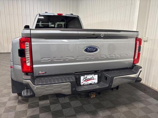 2024 Ford F-350 Lariat Super Duty