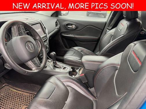 2022 Jeep Cherokee Trailhawk