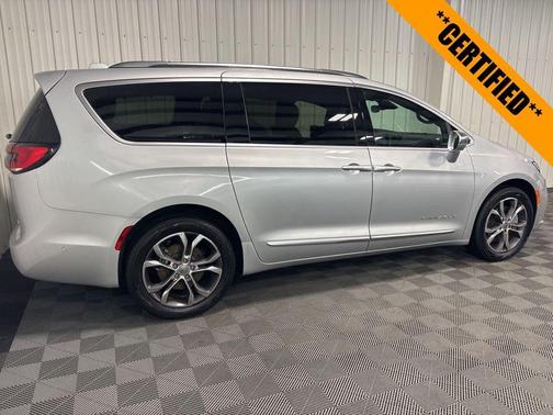 2022 Chrysler Pacifica Pinnacle