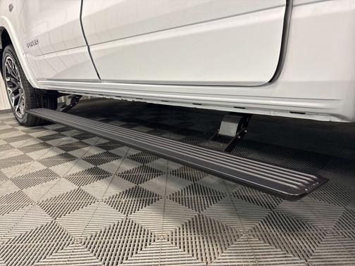 Bright White Clearcoat 2026 RAM 1500 Limited