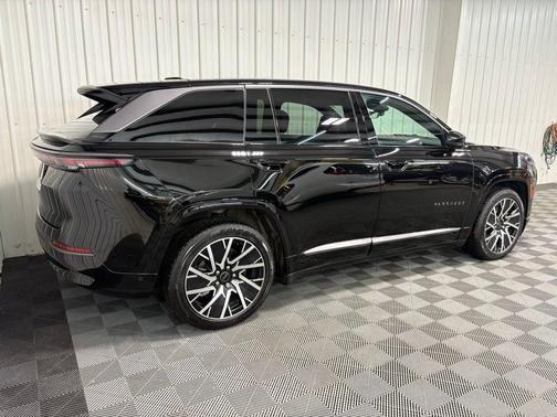 Diamond Black 2025 Jeep Wagoneer S Limited