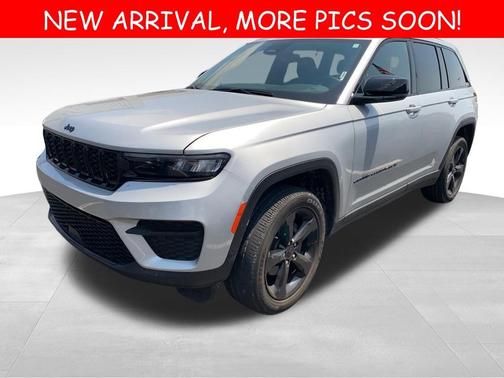2022 Jeep Grand Cherokee Altitude