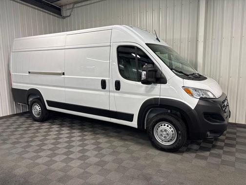 Bright White Clearcoat 2026 RAM ProMaster 3500 High Roof