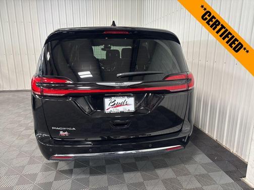 2024 Chrysler Pacifica Touring-L