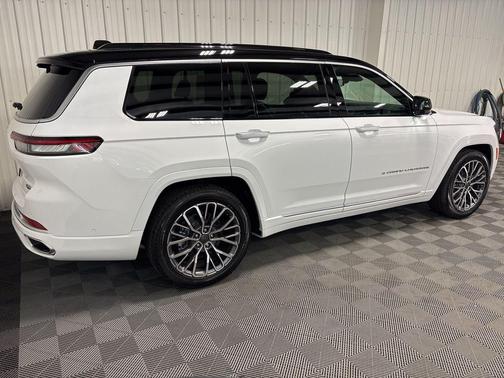 2025 Jeep Grand Cherokee L Summit