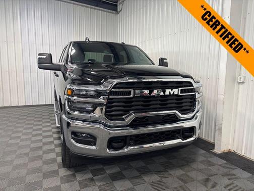 Diamond Black 2026 RAM 2500 Big Horn