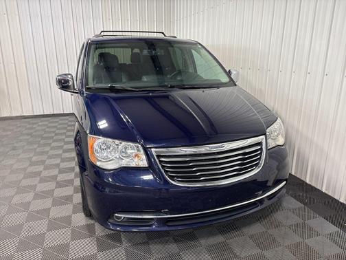 2015 Chrysler Town & Country Touring-L