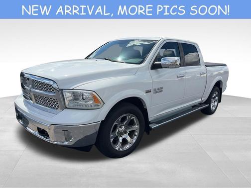 Bright White Clearcoat 2016 RAM 1500 Laramie
