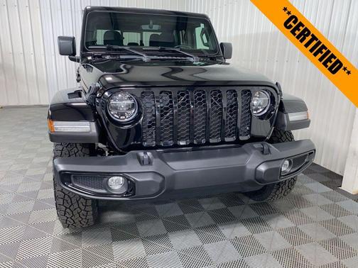 2021 Jeep Gladiator Sport