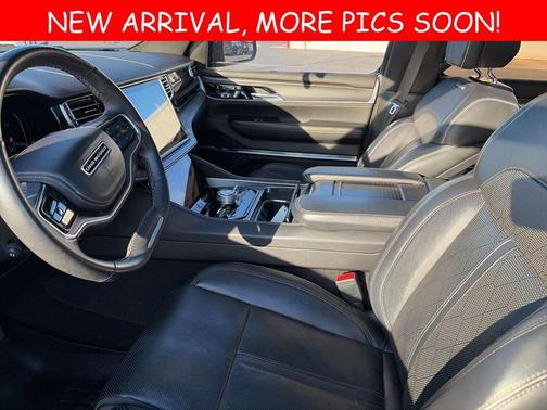 2022 Jeep Grand Wagoneer Series II