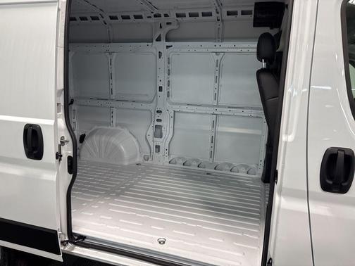 2026 RAM ProMaster 1500 Base