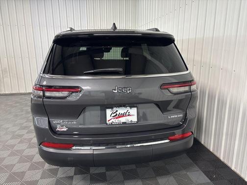 2022 Jeep Grand Cherokee L Laredo