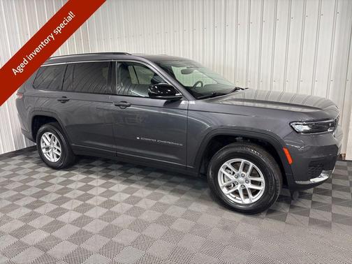 2022 Jeep Grand Cherokee L Laredo