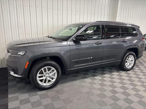 2022 Jeep Grand Cherokee L Laredo