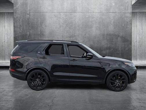 2017 Land Rover Discovery HSE LUXURY