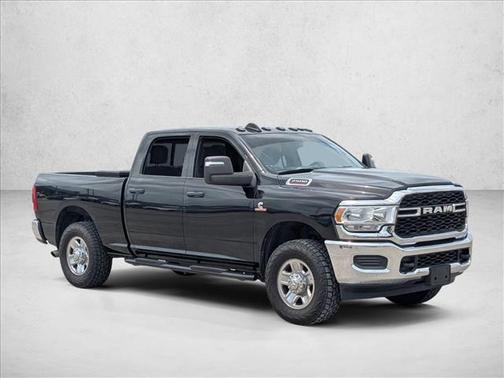 Diamond Black Crystal Pearlcoat 2023 RAM 2500 Tradesman Crew Cab 4x4 6'4' Box