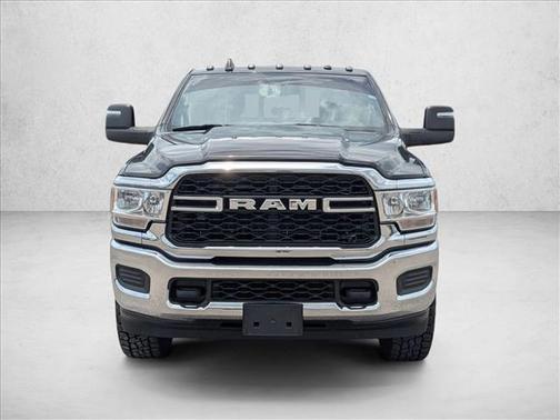 Diamond Black Crystal Pearlcoat 2023 RAM 2500 Tradesman Crew Cab 4x4 6'4' Box