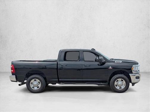 Diamond Black Crystal Pearlcoat 2023 RAM 2500 Tradesman Crew Cab 4x4 6'4' Box