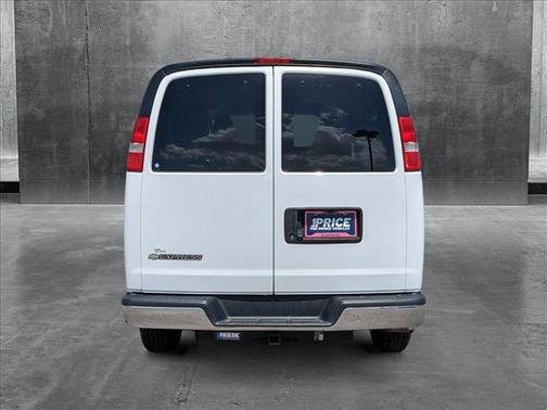 2018 Chevrolet Express 2500 LT