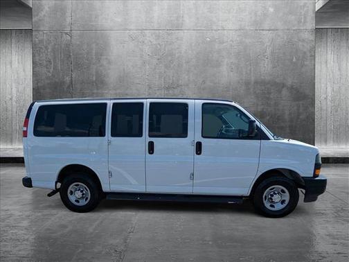 2019 Chevrolet Express 2500 LS