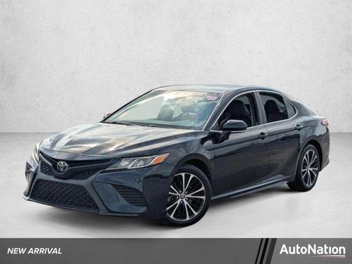 Galactic Aqua Mica 2018 Toyota Camry SE