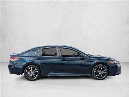 Galactic Aqua Mica 2018 Toyota Camry SE