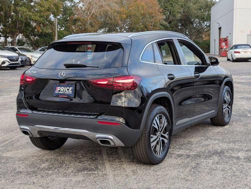 Night Black 2025 Mercedes-Benz GLA 250 4MATIC