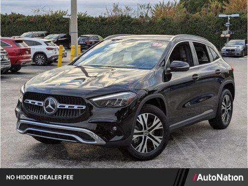 Night Black 2025 Mercedes-Benz GLA 250 4MATIC
