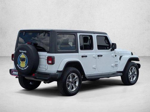 Bright White Clearcoat 2021 Jeep Wrangler Unlimited Sahara
