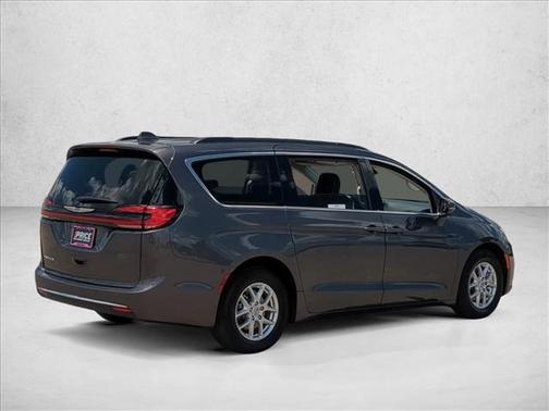 Granite Crystal Metallic Clearcoat 2022 Chrysler Pacifica Touring L