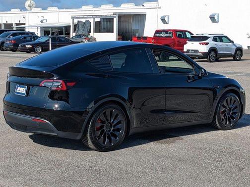 2022 Tesla Model Y Performance Dual Motor All-Wheel Drive