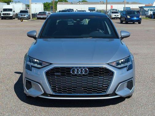 Florett Silver Metallic 2022 Audi A3 Premium