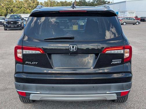 2020 Honda Pilot Touring 8-Passenger