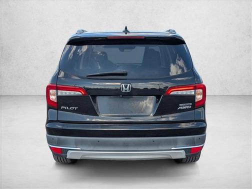 2020 Honda Pilot Touring 8-Passenger