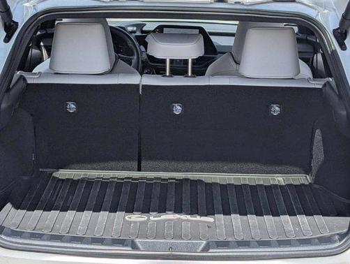 Eminent White Pearl 2024 Lexus UX 250h Base