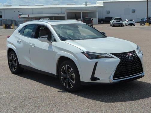 Eminent White Pearl 2024 Lexus UX 250h Base