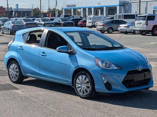 2016 Toyota Prius c Two