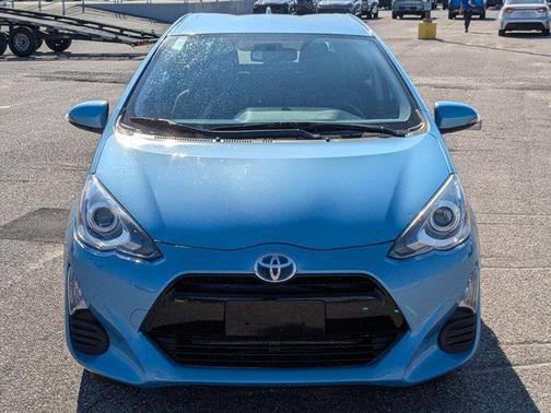 2016 Toyota Prius c Two