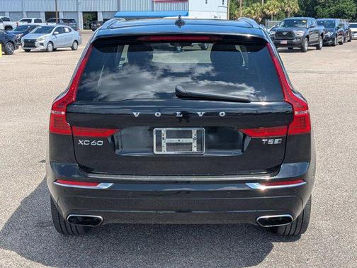 Onyx Black Metallic 2020 Volvo XC60 T5 Inscription
