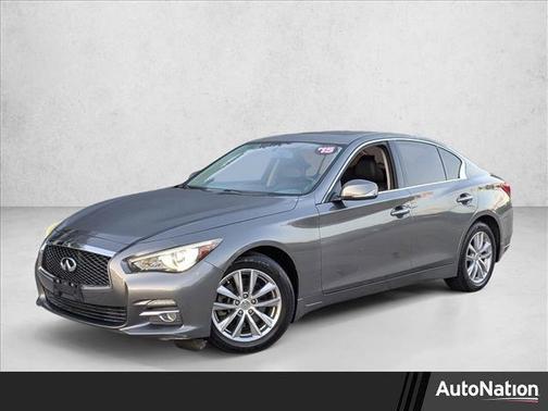 2015 INFINITI Q50 Base