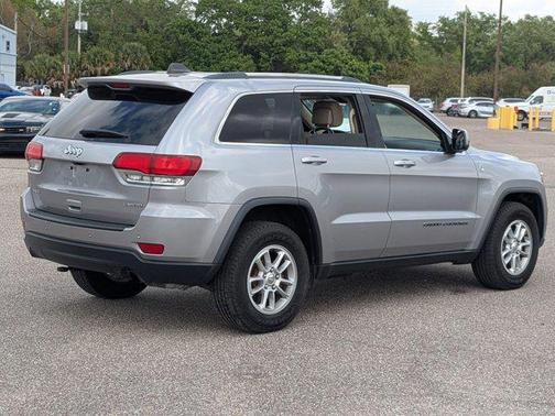 2020 Jeep Grand Cherokee Laredo